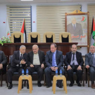 محافظ طولكرم ووزير الحكم المحلي في زيارة لبلدية طولكرم لبحث القضايا التنموية والتحديات الراهنة