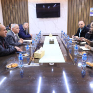 زيارة ممثل  اليونيسف ومؤسسة ووش إلى بلدية طولكرم بهدف الاطلاع على الأوضاع العامة في المدينة ومخيماتها