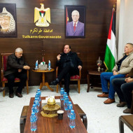 لقاء في دار البلدية برئاسة عطوفة محافظ محافظة طولكرم  بعد جولة ميدانية على أسواق المدينة