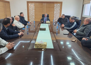 رئيس بلدية طولكرم يلتقي برئيس وأعضاء مجلس إدارة جمعية رجال الأعمال لبحث سبل تعزيز الوضع الاقتصادي في المدينة