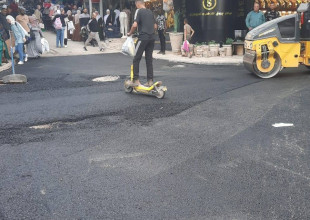 تعبيد محيط ميدان جمال عبد الناصر ومقطع من شارع نابلس (أمام بنك فلسطين) بمساهمة مجتمعية من الغرفة التجارية