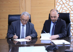 توقيع عقد تأمين آليات ومعدات وموظفي وعمال البلدية واملاك البلدية ونقل الأموال مع شركة فلسطين للتأمين