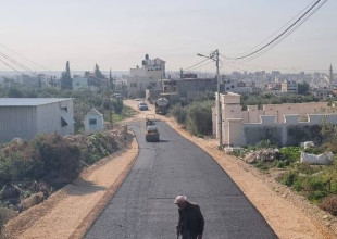 بلدية طولكرم تباشر تنفيذ مشروع تأهيل وتعبيد "دخلات اصطلاحية" في المدينة