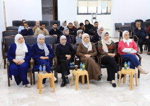 في إطار تعزيز الشفافية والتشاركية المجتمعية، نظمت بلدية طولكرم لقاء مجتمعيا لعرض تقرير متابعة خطة التنفيذ للسنة الثالثة من خطة التنمية المحلية للمدينة