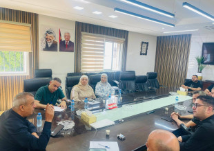 اجتماع رئيس بلدية طولكرم أ.نصر فقها مع رئيس وأعضاء نقابة العاملين في بلدية طولكرم