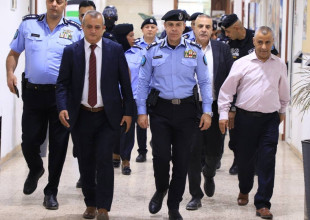 اللواء علام السقا ، مدير عام الشرطة الفلسطينية يزور بلدية طولكرم ويؤكد دعم الشرطة لجهود البلدية في خدمة المواطنين.