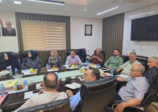 محافظ طولكرم يزور بلدية طولكرم ويبارك للمجلس البلدي الجديد توليه مهامه