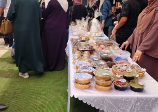 مشاركة رئيس بلدية طولكرم السيد نصر فقها وعدد من أعضاء المجلس البلدي في افتتاح فعاليات معرض المنتجات الغذائية النسوية