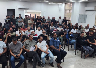 رئيس بلدية طولكرم يلتقي عمال مشاريع التعافي المجتمعي تمهيداً لانطلاقها