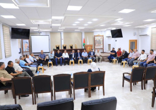 رئيس بلدية طولكرم يلتقي رؤساء الهيئات المحلية في محافظة طولكرم