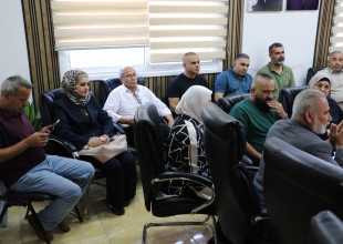 وفد من حركة فتح يزور بلدية طولكرم ويبحث سبل تعزيز الخدمات وصمود المواطنين