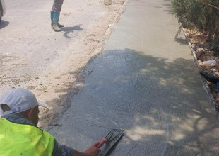 بلدية طولكرم تواصل أعمال مشروع صيانة الارصفة