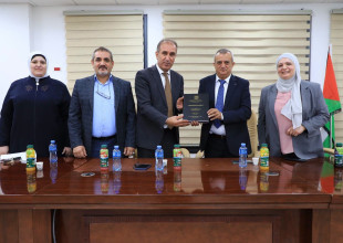 بلدية طولكرم تختتم البرنامج التدريبي المشترك للعام الأكاديمي 2025&ndash;2026 بالتعاون مع جامعة فلسطين التقنية (خضوري)