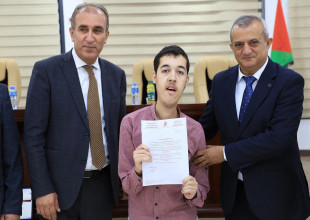بلدية طولكرم تختتم البرنامج التدريبي المشترك للعام الأكاديمي 2025&ndash;2026 بالتعاون مع جامعة فلسطين التقنية (خضوري)