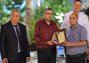 بلدية طولكرم تكرم تفوق أبناء موظفيها والطلبة من أصحاب الهمم