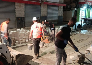 مشروع صيانة وإعادة تأهيل بلاط وحجر الشوارع والأرصفة وسط السوق التجاري