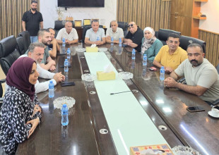 بلدية طولكرم تتسلم إهداءً من رواية &laquo;الرواية التي استهدفت