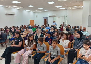 بلدية طولكرم تنظم معرض تدوير وتكريم اطفال المخيم الصيفي 2026 لقسم المكتبات