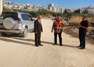 جولة تفقدية لمتابعة سير العمل في مشروع تأهيل طرق داخلية بتمويل من صندوق تطوير وإقراض الهيئات المحلية - Mdlf