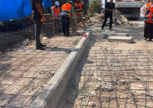 تواصل بلدية طولكرم تنفيذ أنشطة مشروع صيانة وتجميل الطرق الداخلية،