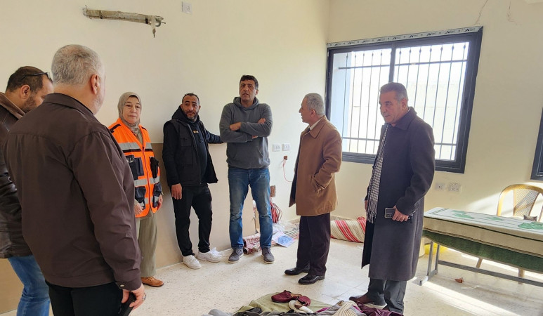 جولة تفقدية لرئيس وأعضاء المجلس البلدي لمركز إيواء النازحين في مدرسة عبدالرحيم الموحد في ضاحية ذنابة للإطلاع على أوضاعهم واحتياجاتهم