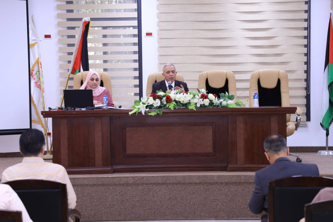 نظّمت بلدية طولكرم لقاءً مجتمعيًا لعرض تقرير متابعة تنفيذ السنة الثانية من خطة مدينة طولكرم 2023-2026