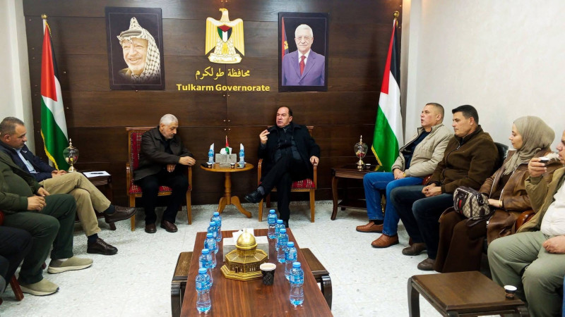 لقاء في دار البلدية برئاسة عطوفة محافظ محافظة طولكرم  بعد جولة ميدانية على أسواق المدينة