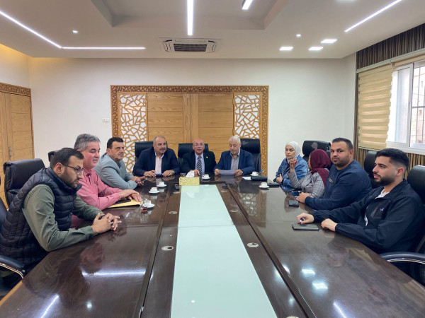 بلدية طولكرم ونقابة المهندسين تبحثان تعزيز التعاون المشترك