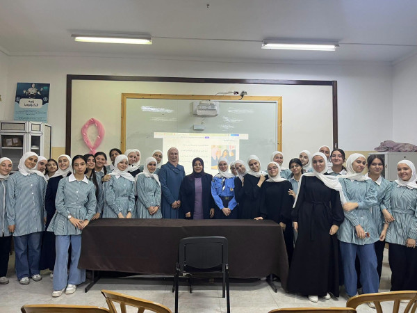 بلدية طولكرم تنظم محاضرة توعوية لطالبات مدرسة العدوية بمناسبة اليوم العالمي لغسل اليدين